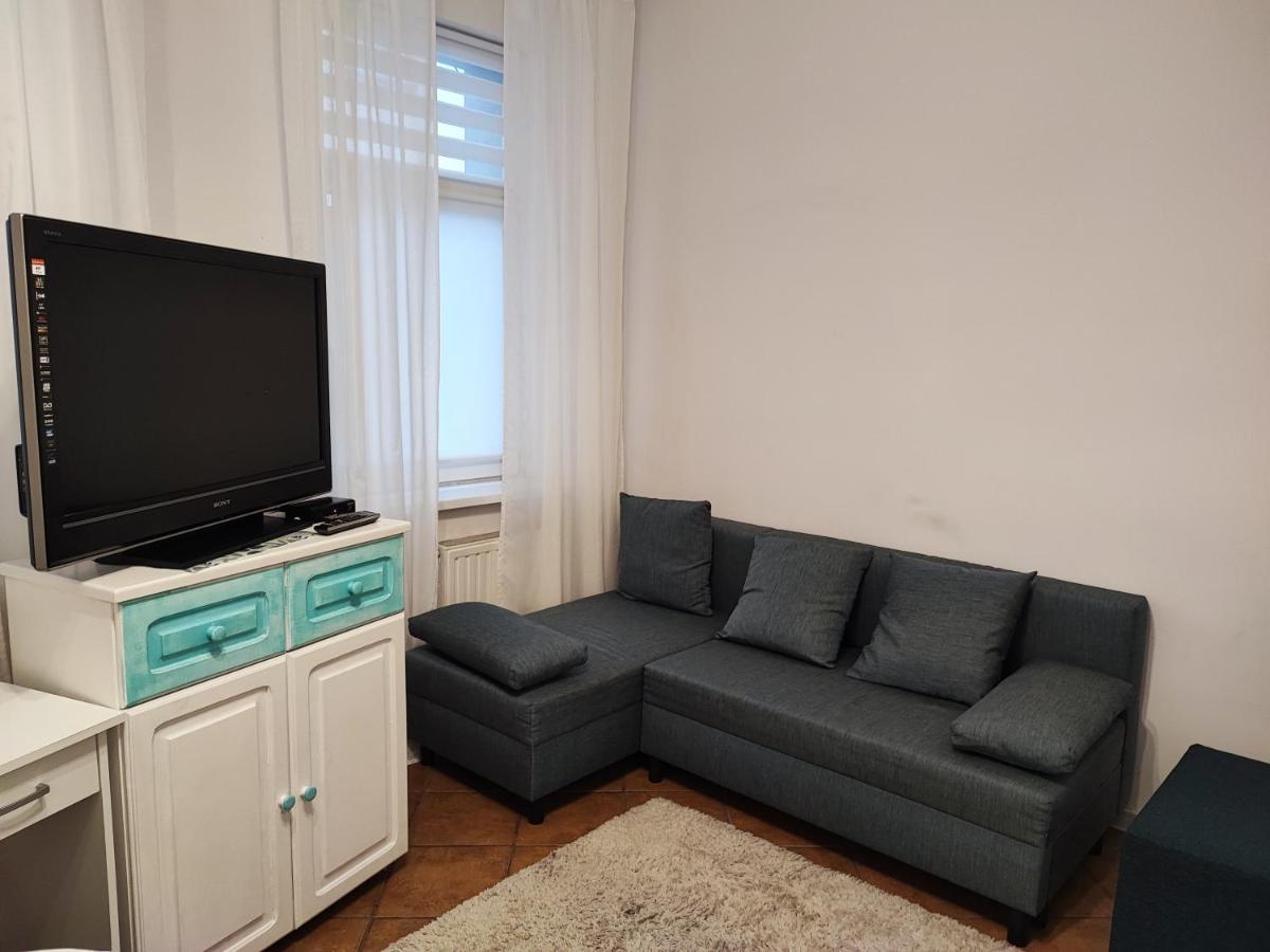 Apartament - Mieszkanie Samodzielne 이노우로추프 외부 사진