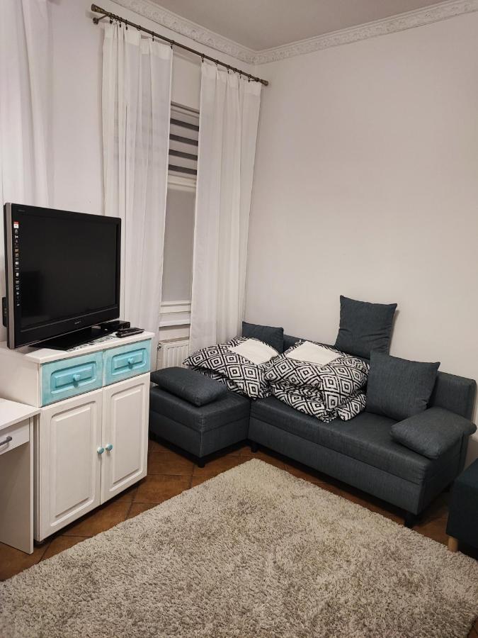 Apartament - Mieszkanie Samodzielne 이노우로추프 외부 사진